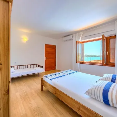 Casa vacanze T5 - Kuca T3 Tisno